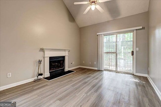 Building Photo - 3790 Benjamin Ct SW