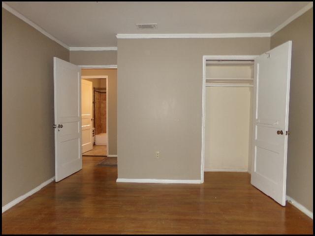 Building Photo - 6601 Kavanaugh Pl