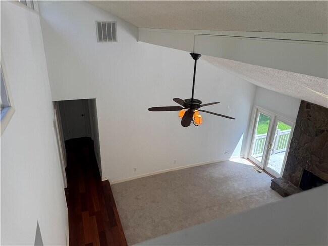 Building Photo - 3707 Loveland Terrace