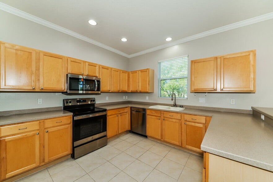 Building Photo - 6316 Laurel Creek Trail