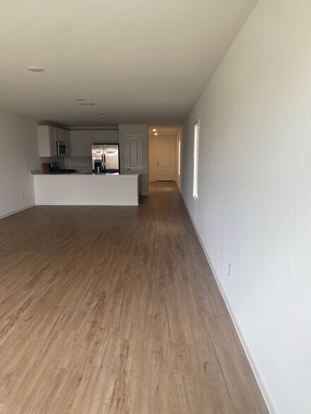 Building Photo - 3017 Pensacola Dr