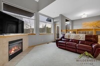 Building Photo - Spacious Townhome with Amazing Views