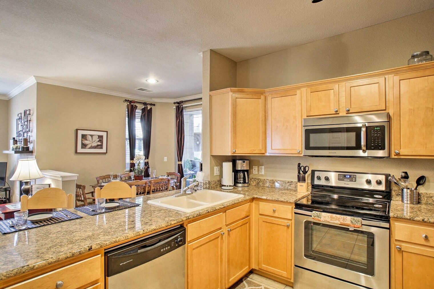 Building Photo - 7009 E Acoma Dr