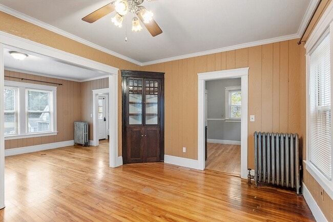 Building Photo - 577 Chandler St