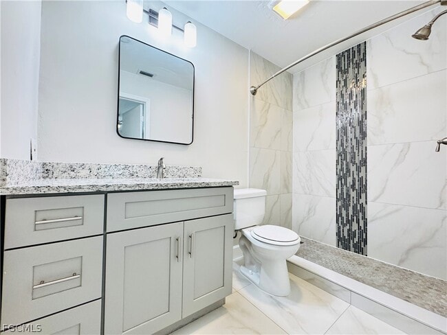 Building Photo - 5015 Lee Blvd