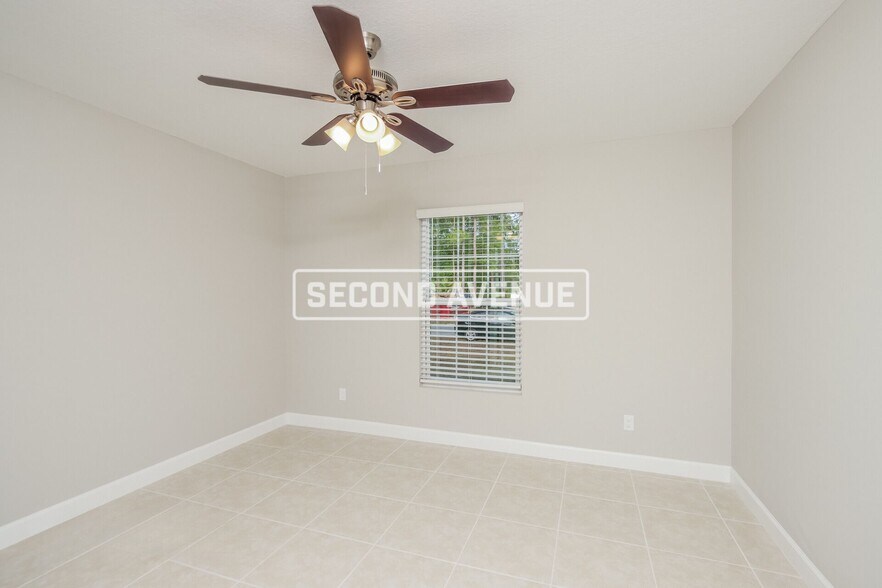 Building Photo - 550 Waterside Rd SE