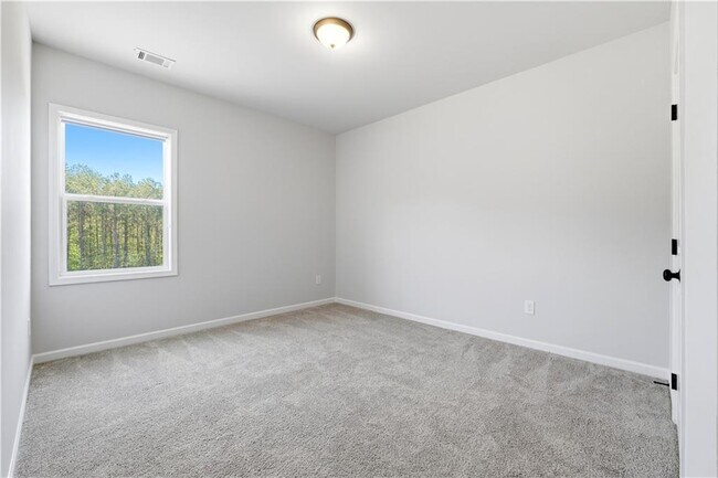 Building Photo - 176 Brant Cir