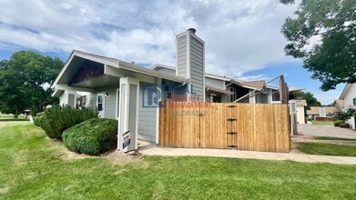 Building Photo - 6951 W 87th Way
