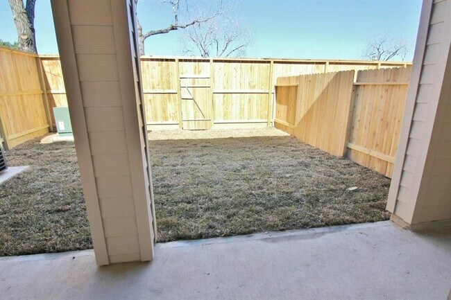 Building Photo - 18250 Bethany Manor Ct