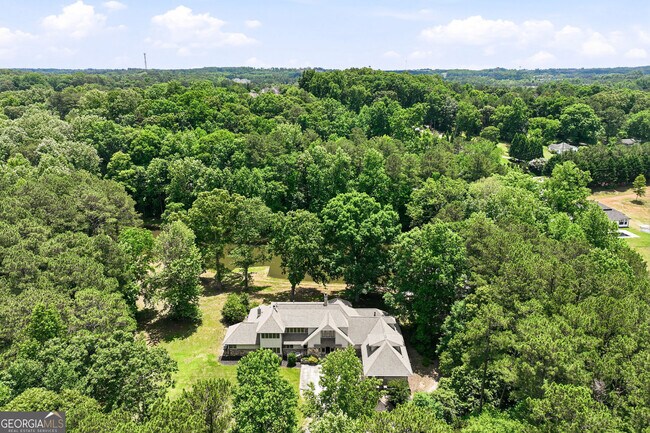 Building Photo - 3735 Smithtown Rd