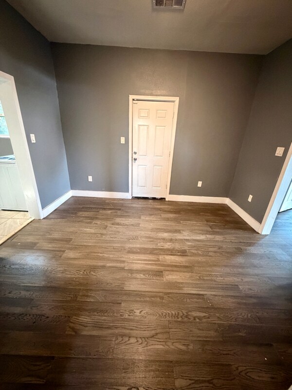 Building Photo - 120 W 18th St