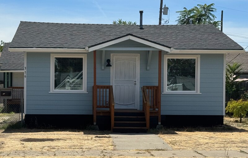 Primary Photo - 316 Edwards St
