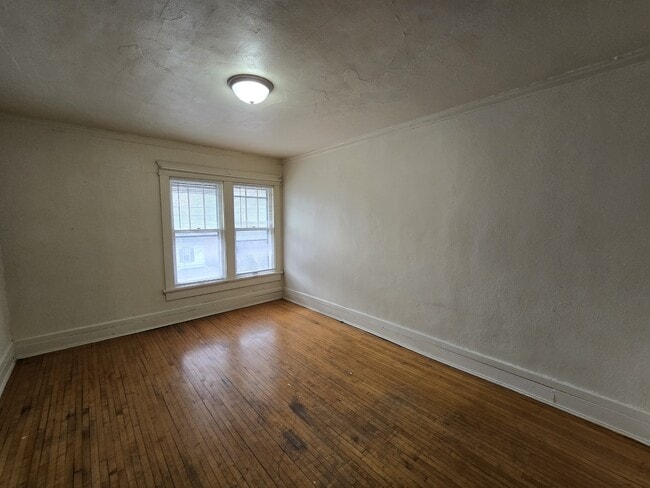 Building Photo - 118 Harrison St