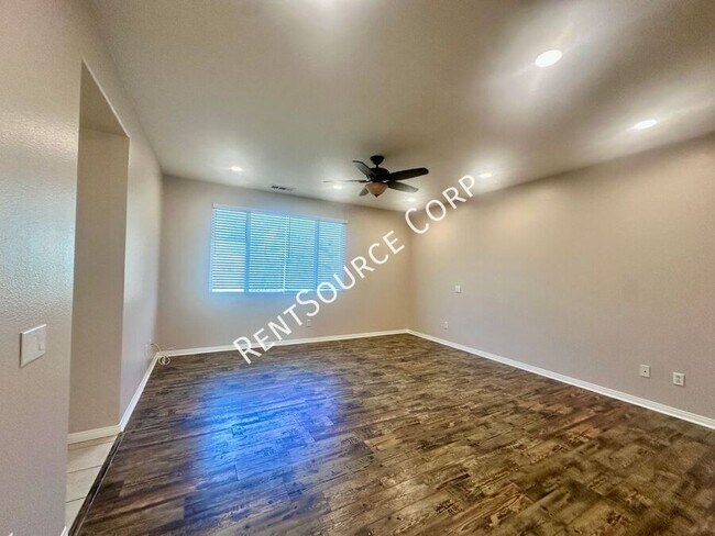 Building Photo - 16339 Mountain Ln