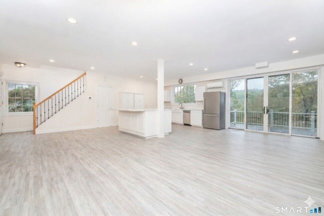 Building Photo - 235 White Deer Rocks Rd