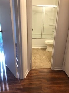 Building Photo - Large 2 Bedroom 1.5 Townhome