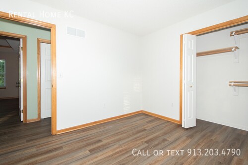 Building Photo - 12397 S Lincoln St