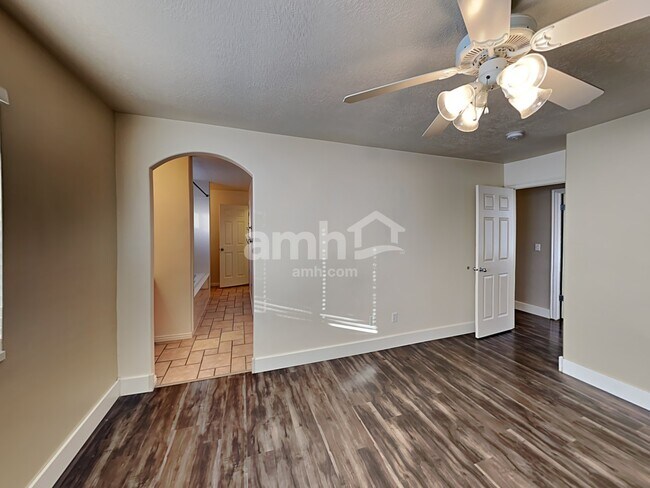 Building Photo - 52 S 1660 W