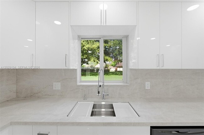 Building Photo - 22384 Thousand Pines Ln