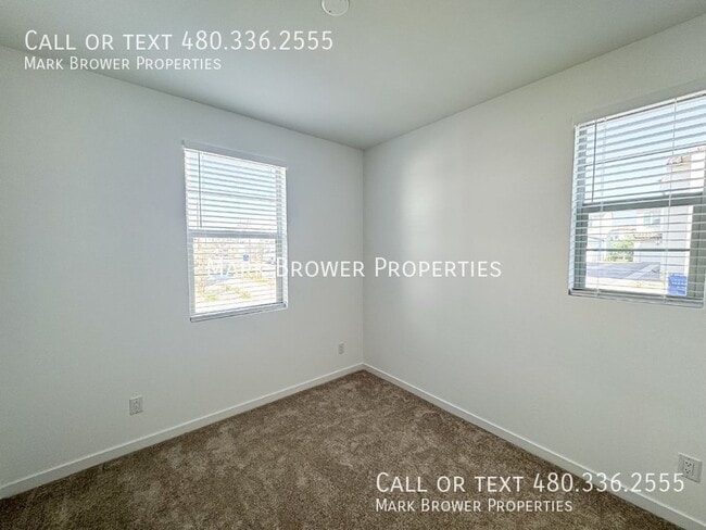 Building Photo - 9852 E Tamery Ave