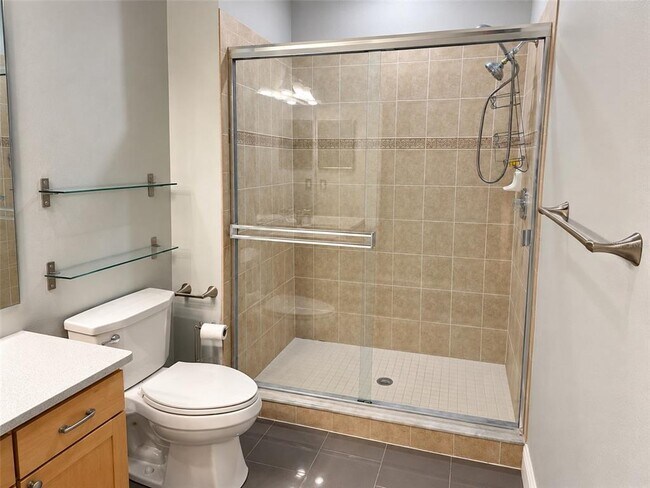 Building Photo - 30039 Mossbank Dr