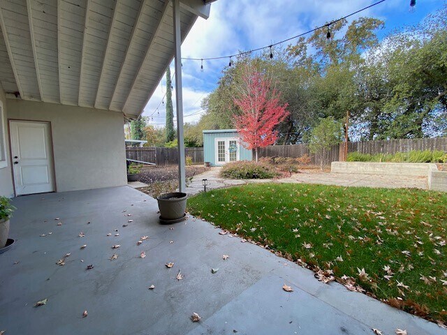 Building Photo - Beautiful and newly remodeled home in Rose...