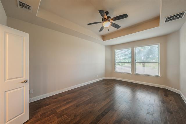 Building Photo - 15505 Bluffdale Dr