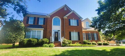 Building Photo - Stately brick front contemporary on huge c...