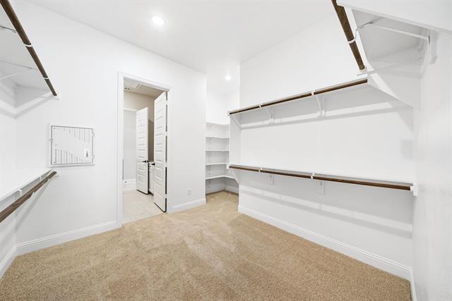 Building Photo - 2300 Fairwater Mews