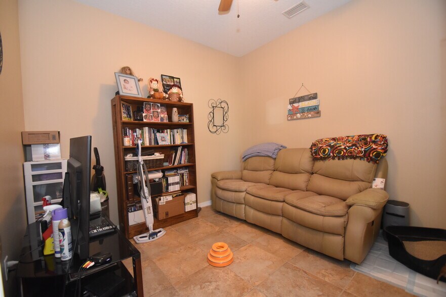 Building Photo - 8617 Karpeal Dr