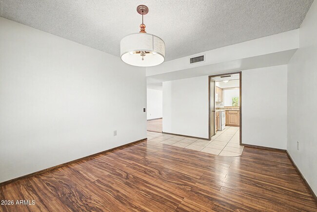 Building Photo - 9847 W Wrangler Dr