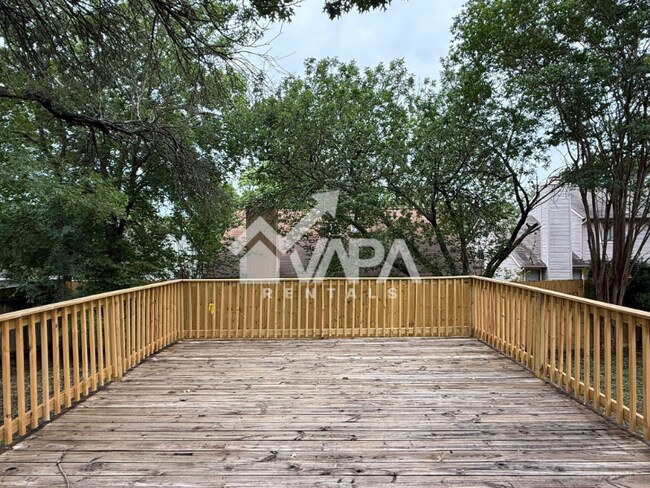 Building Photo - 10033 Nugget Creek