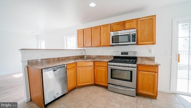Building Photo - 16919 Gentle Wood Ln