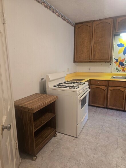 Building Photo - 3251 W Woodlawn Ave