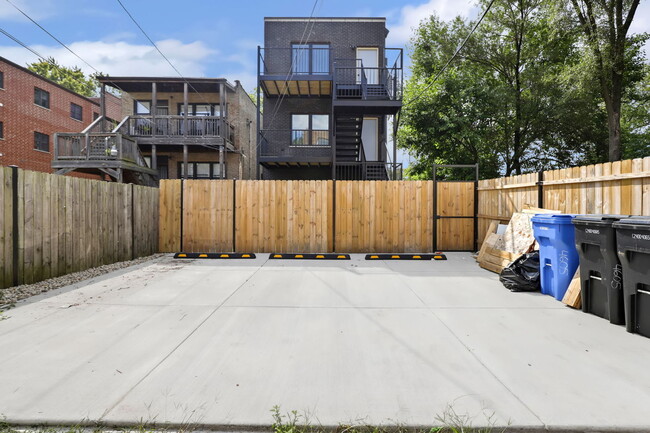 Building Photo - 4605 S Langley Ave