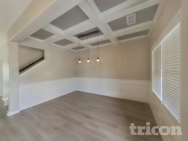 Building Photo - 26 Hillshire Dr