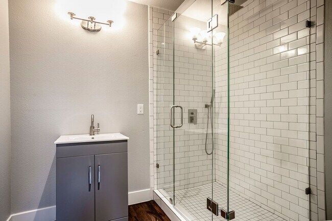 Building Photo - Must see this Renovated home located in Da...