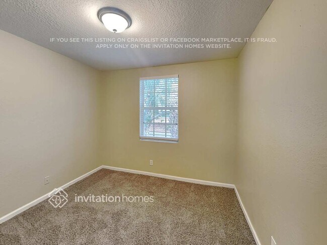 Building Photo - 1428 W Wickham Cir