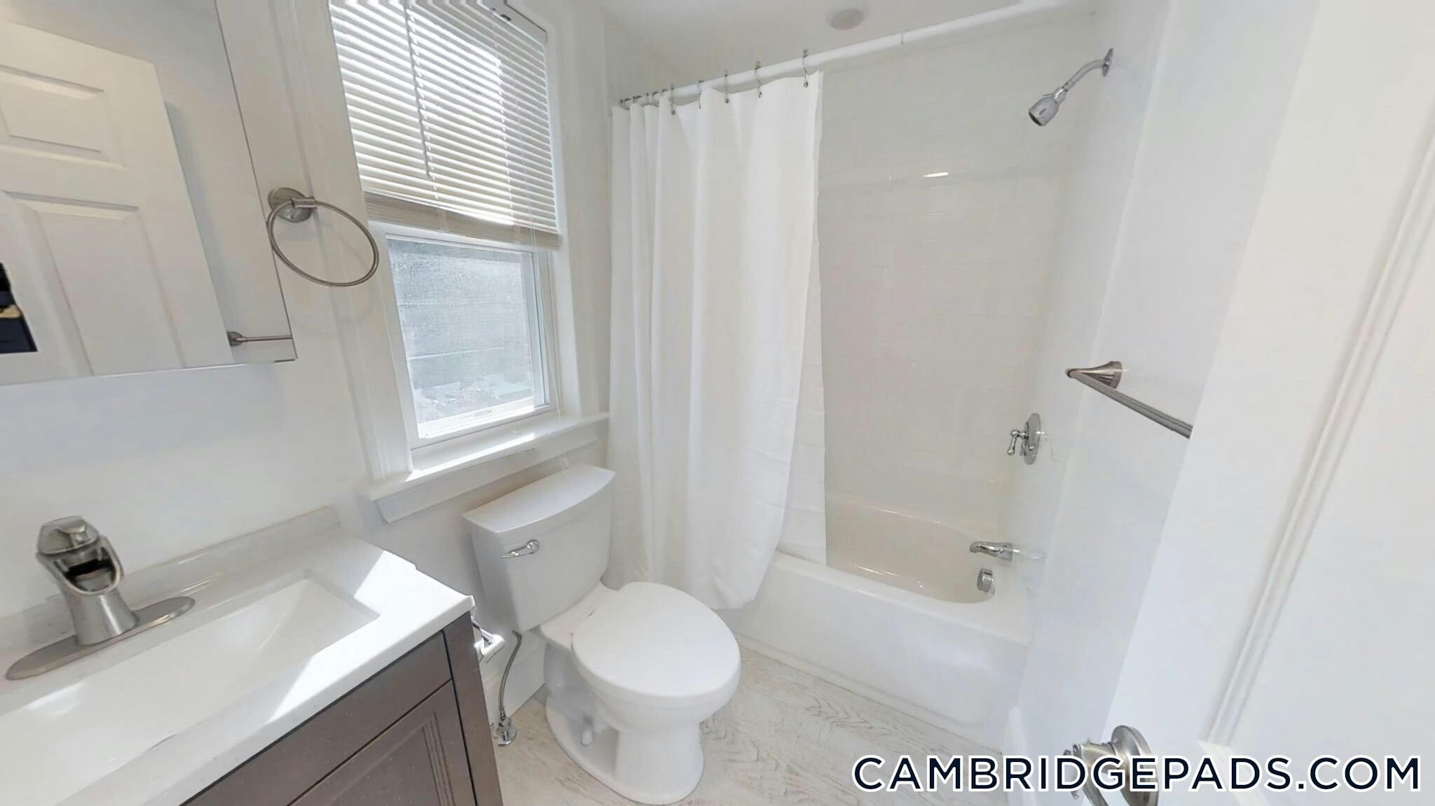 Building Photo - 30 Cambridge Terrace