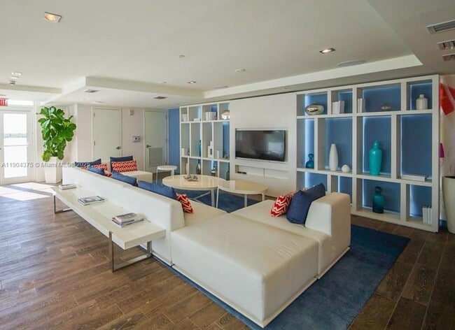 Building Photo - 4250 Biscayne Blvd