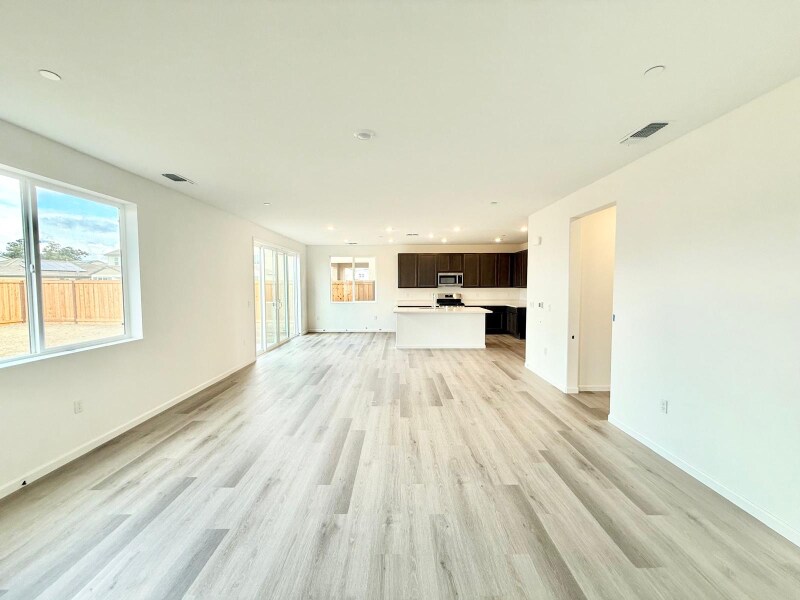 Building Photo - 1089 Carson River Ct