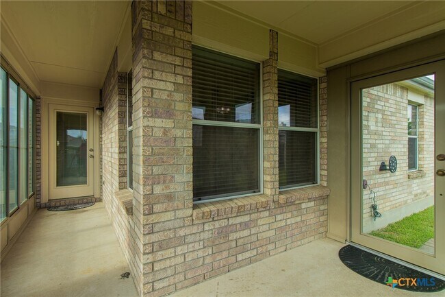 Building Photo - 2203 Love Rd