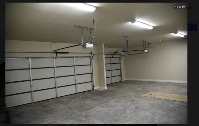 Building Photo - 2301 SW Tupelo Ave