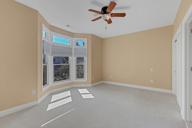 Building Photo - 7607 Newmarket Dr