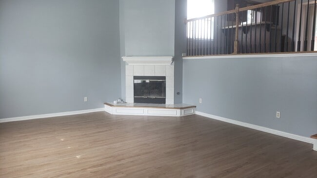 Building Photo - 13642 W 129th St