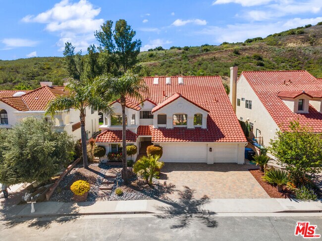 Building Photo - 6143 Lake Lindero Dr