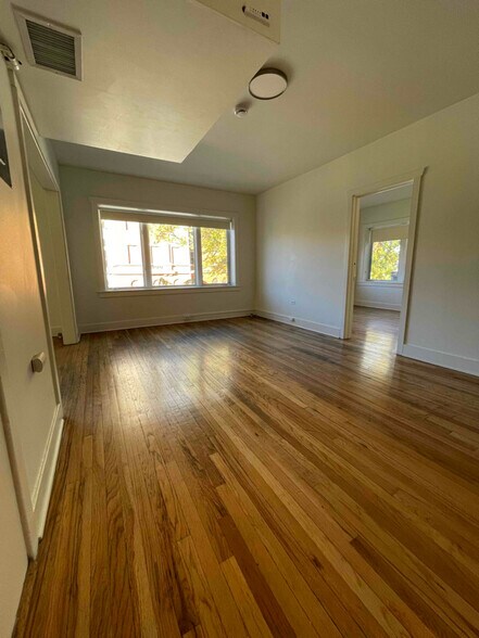 Building Photo - 45 W 11th Ave