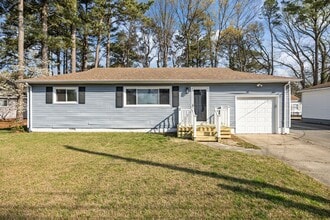 Building Photo - Quiet 3-Bedroom Home with Spacious Garage – Convenient Chesapeake Location