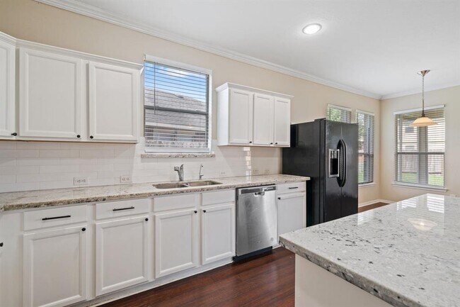 Building Photo - 718 Rock Creek Ct