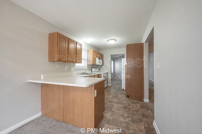 Building Photo - 19496 Prairie Crossing Dr